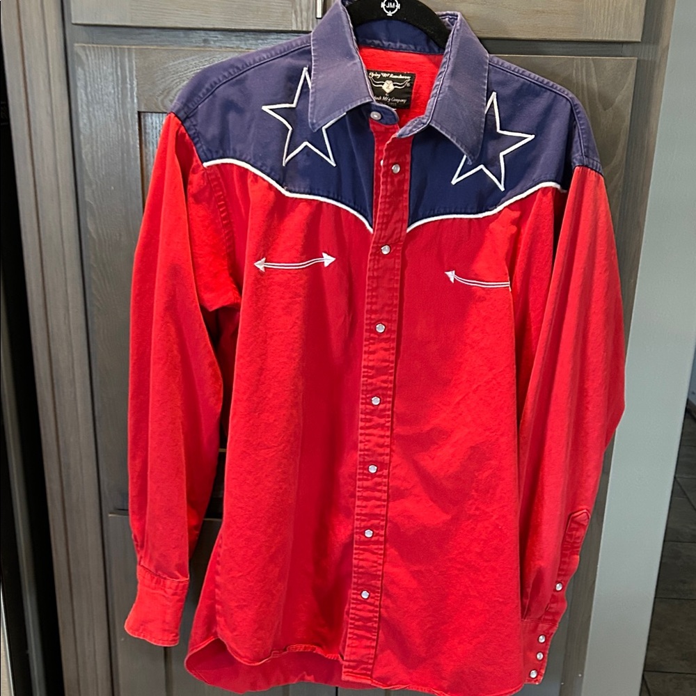 Vintage Red and Navy Western Shirt Made in USA 🇺🇸